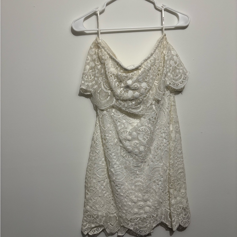 BB Dakota RSVP Strapless White Lace Dress